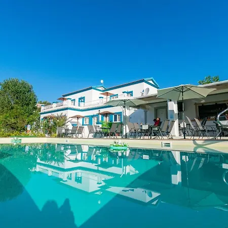 Apartmán Akis & With Pool By Hotelius